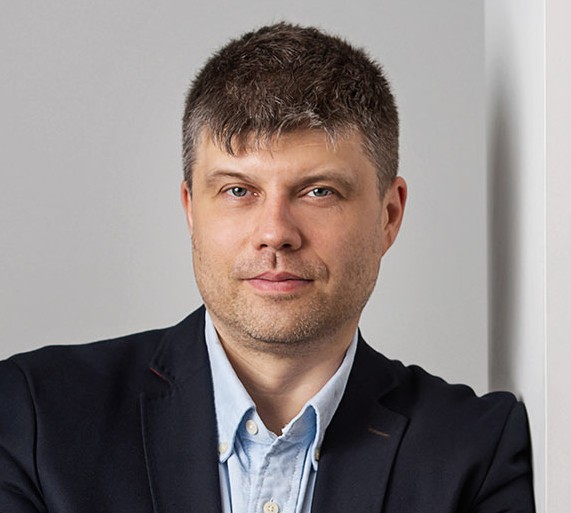 Дмитрий Калаев